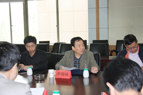 广西壮族自治区考察组来我校调研绩效工资实施情况
